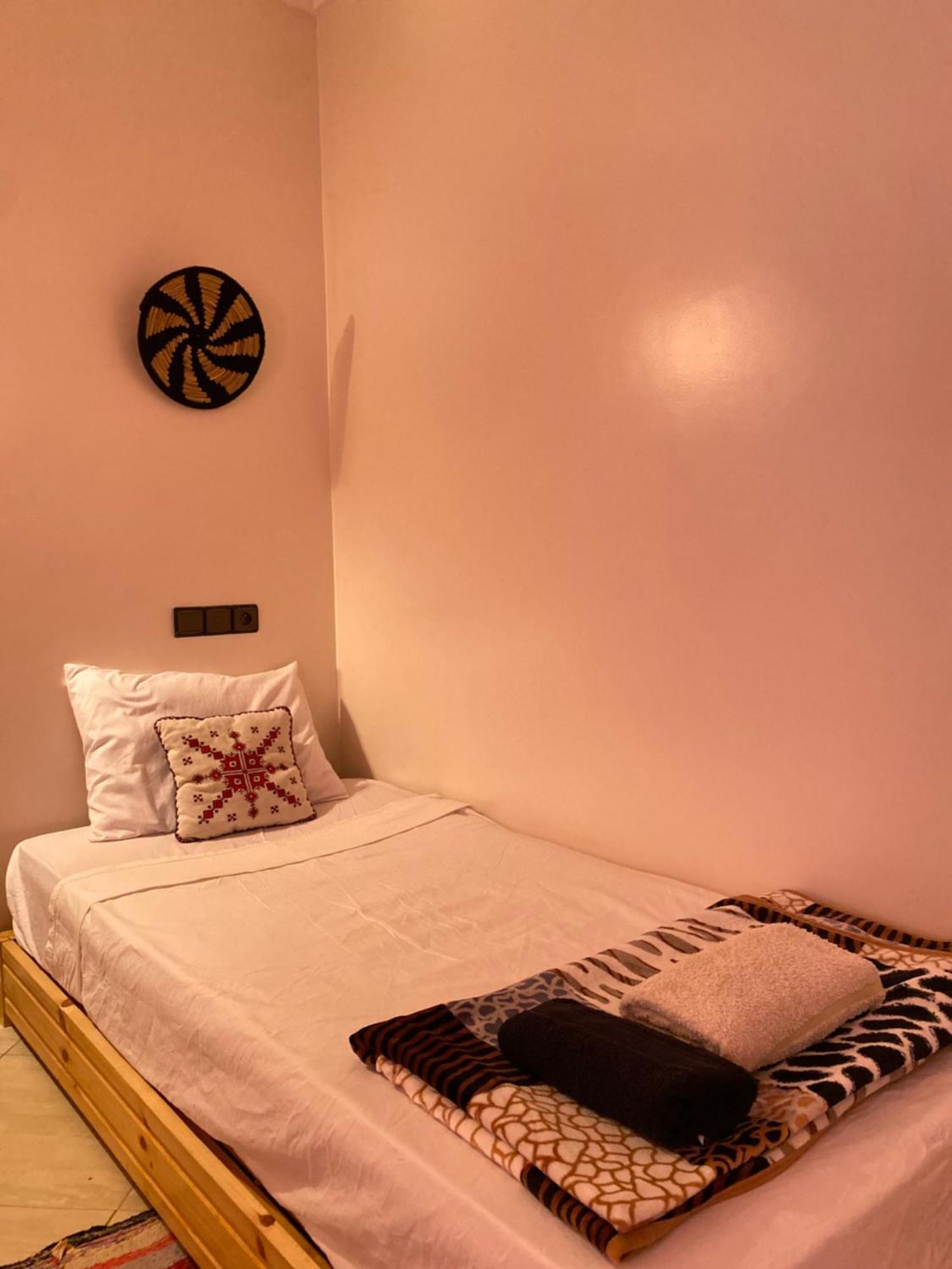 Chill Surfer Hostel Tamraght Kültér fotó