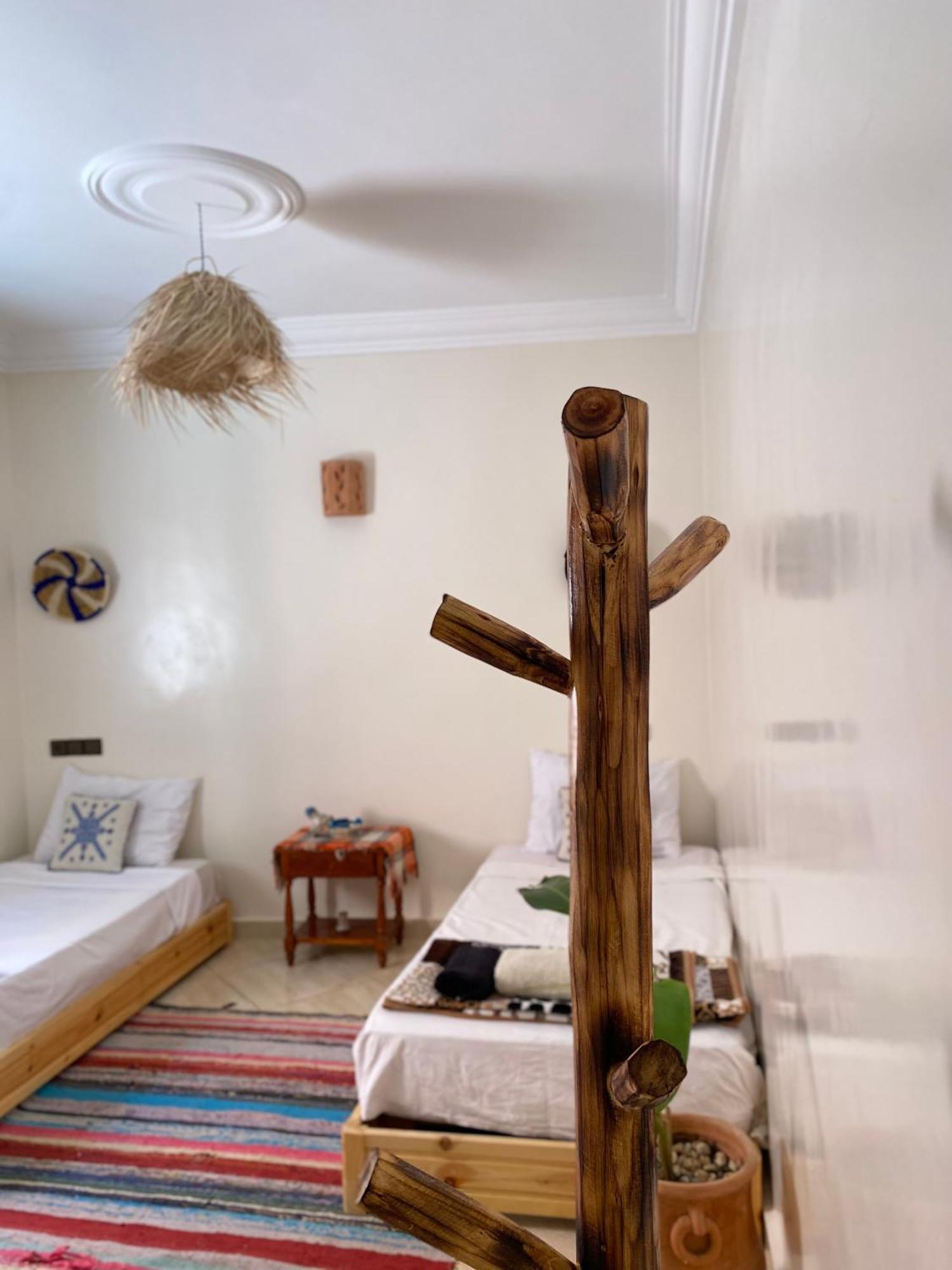 Chill Surfer Hostel Tamraght Kültér fotó