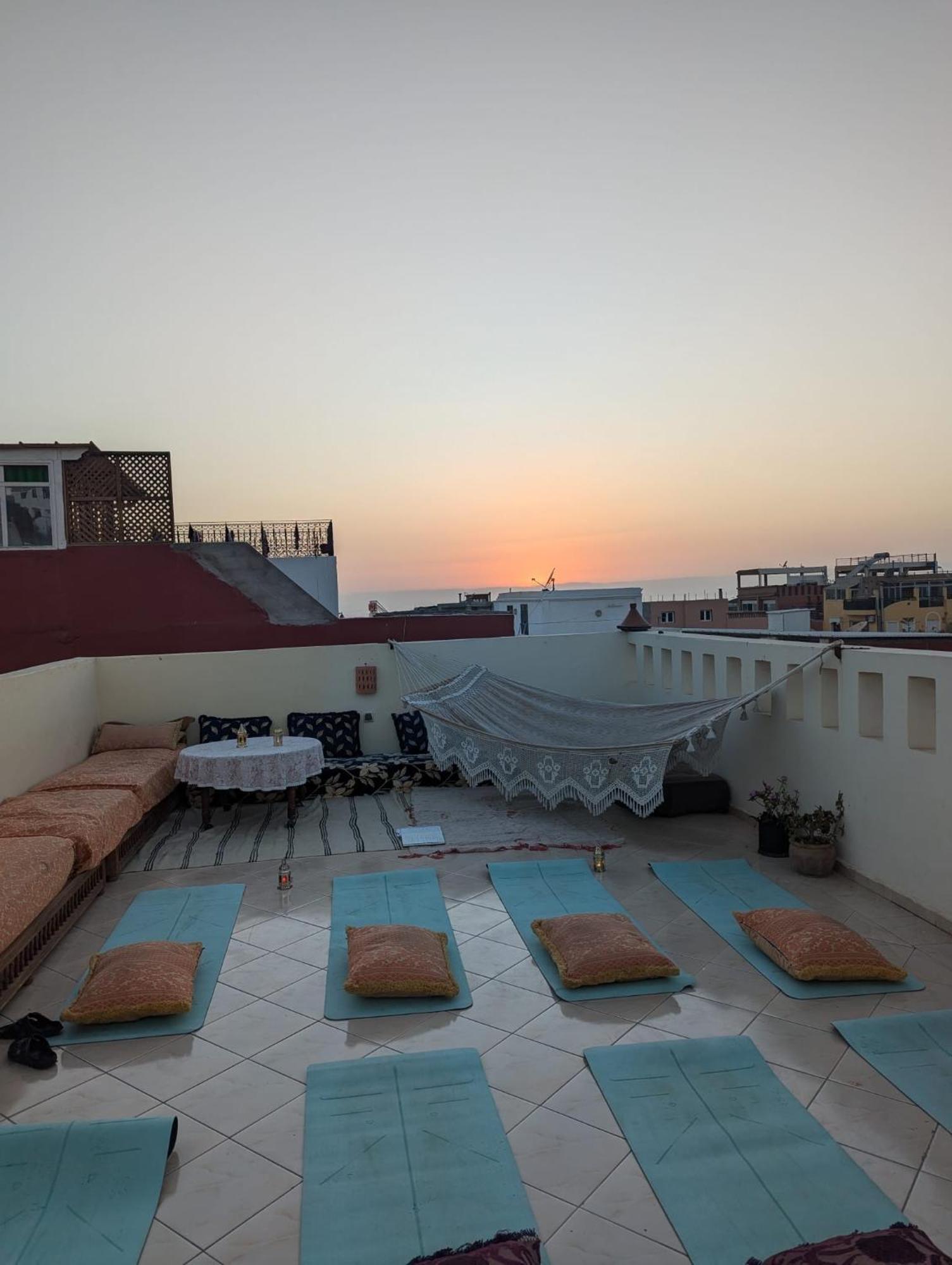 Chill Surfer Hostel Tamraght Kültér fotó